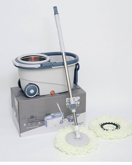 Balai essoreur ménager avec seau amovible et système de nettoyage mains libres