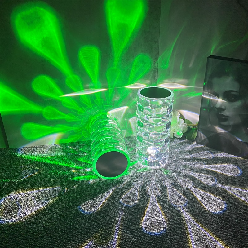 Lampe de table en cristal en forme de larme