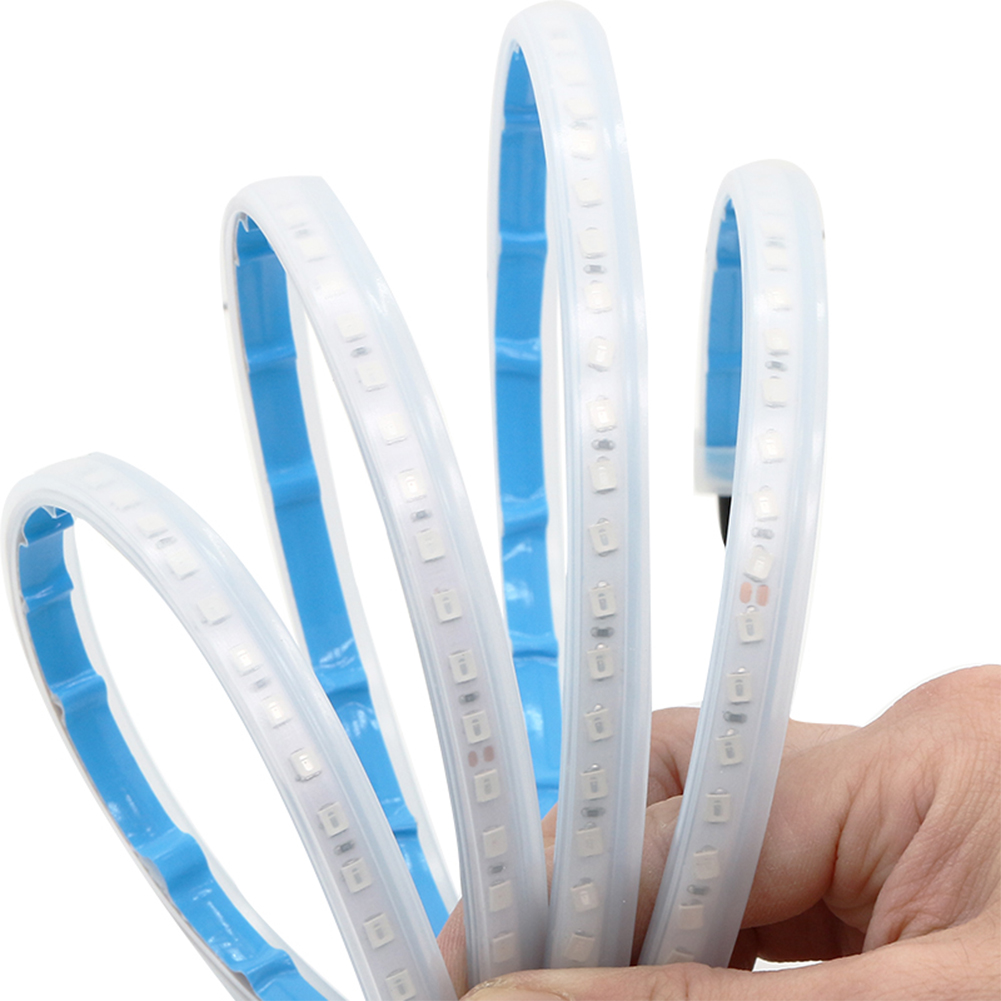 Bande lumineuse LED rouge et bleue