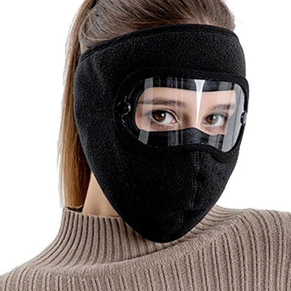Un masque chaud pour protéger un visage du froid